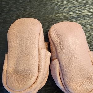 Freshly Picked Moccasins, size 2, Light Pink